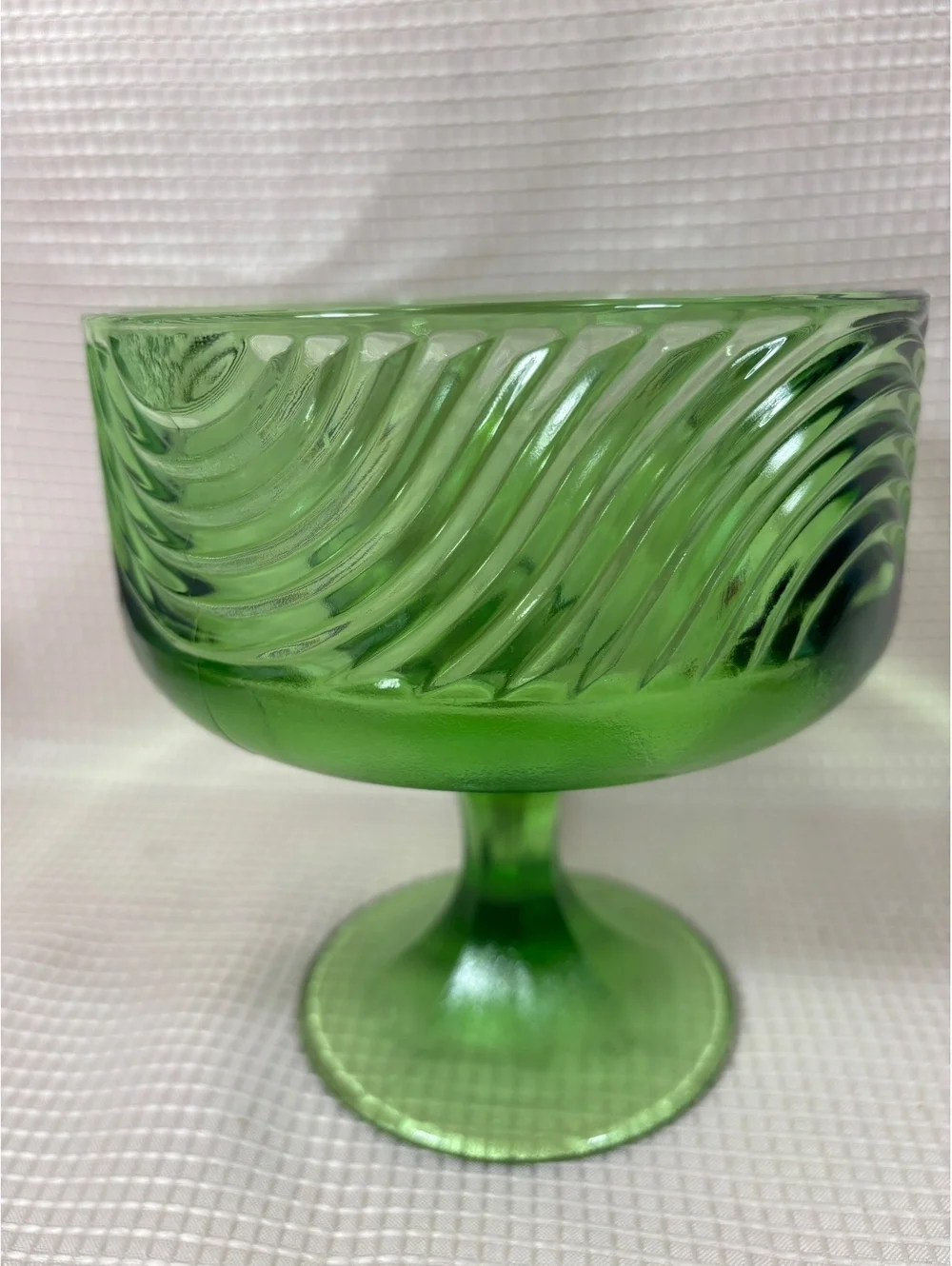 Vintage E. O. Brody Co EMERALD GREEN Glass Pedestal Candy Bowl Dish swirl